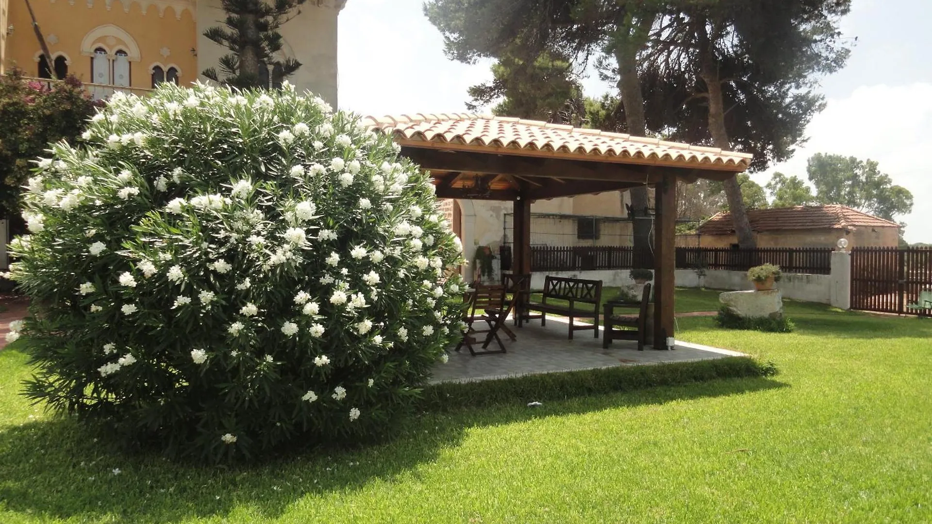B&B Villa Amodeo Paceco Bed & Breakfast