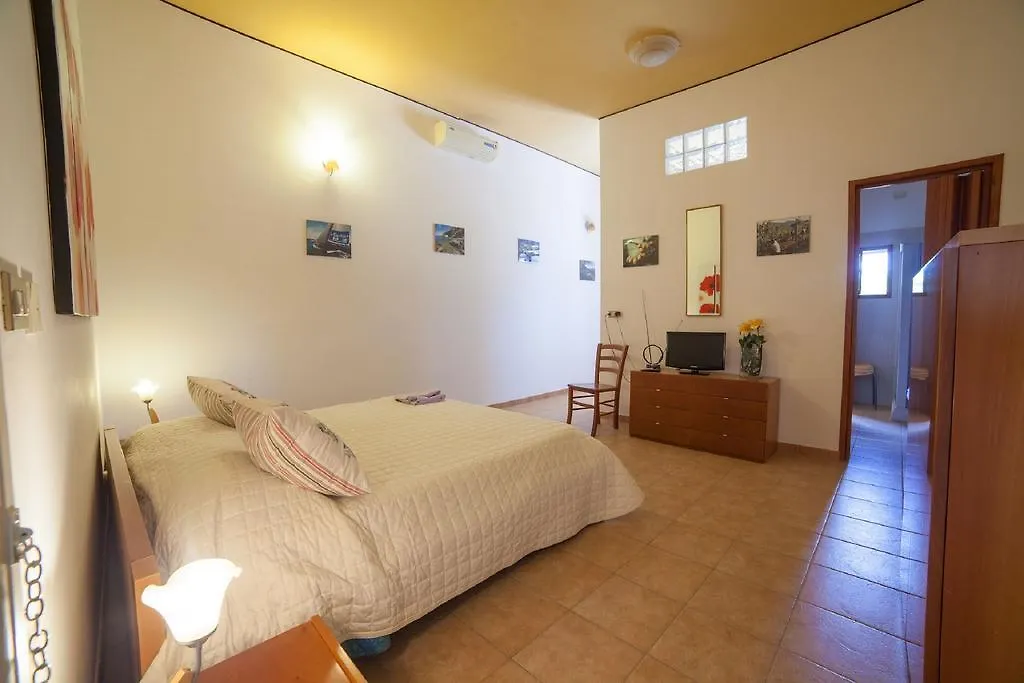 ** Bed & Breakfast Villa Amodeo Paceco Italy